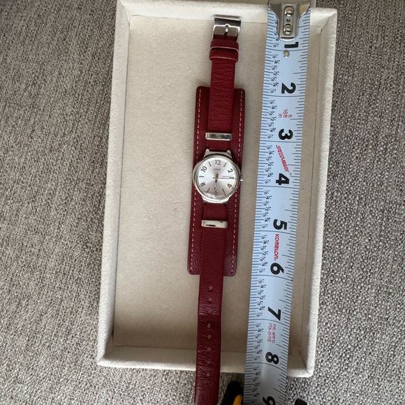 GUESS watch - Picture 3 of 5